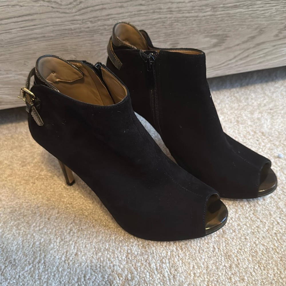 Ann Taylor open toe heels